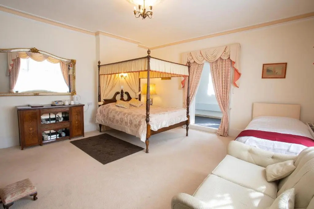 Fines Bayliwick Hotel - Chambres