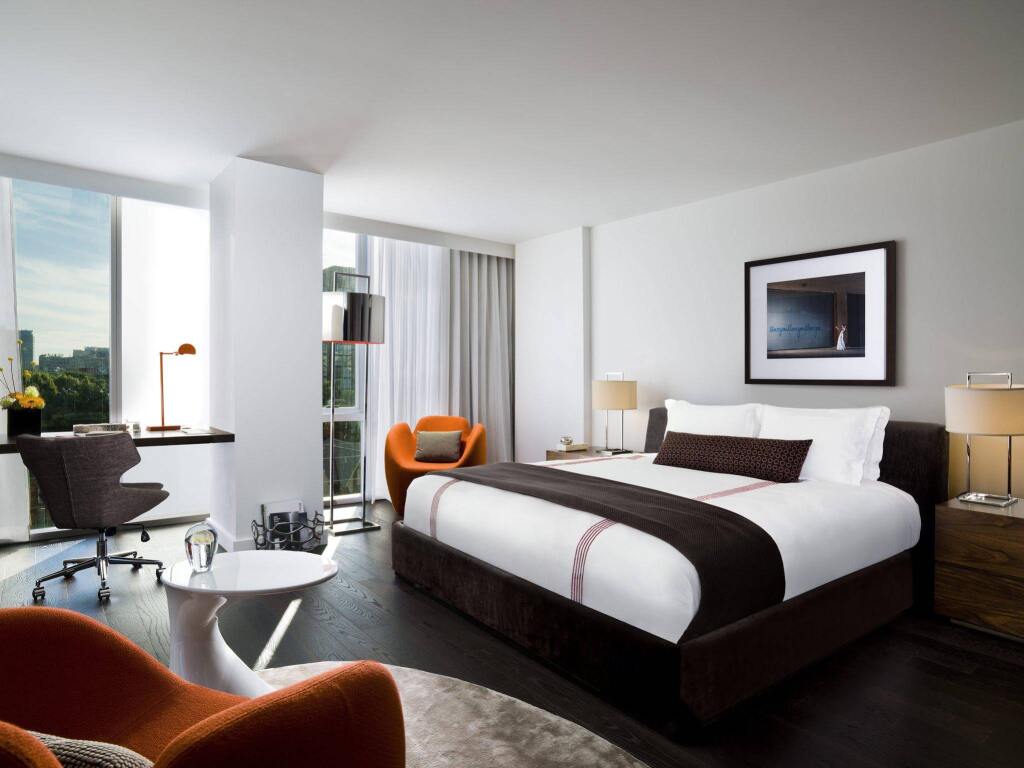 1 Hotel Toronto by null