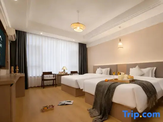 Standard room with view