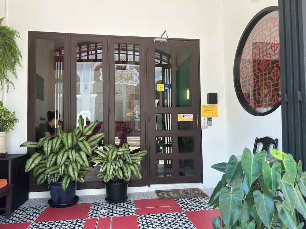 Chinoir Boutique Phuket Town