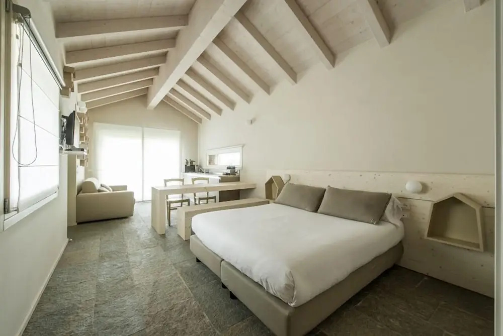 1 Bedroom Deluxe Chalet with mountain view