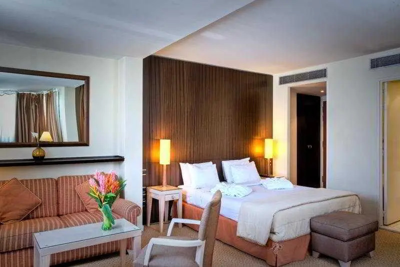 Le Pera Hotel 80
