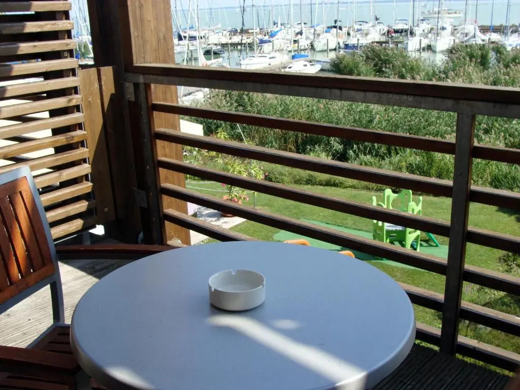 Hotel Golden Lake Resort - Chambres