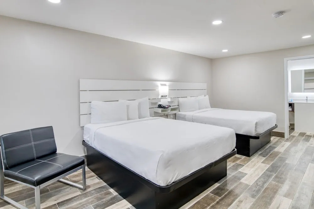 Deluxe Quadruple room