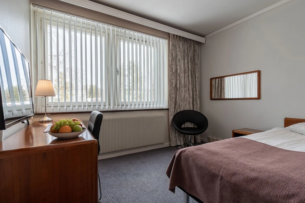 Economy room