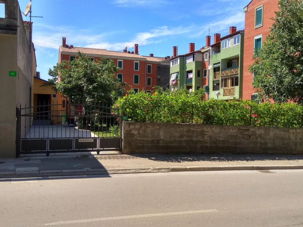 Lusyhouse