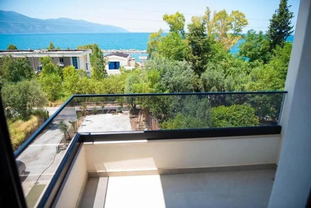 Standard Double room with balcony and with sea view (twin beds)