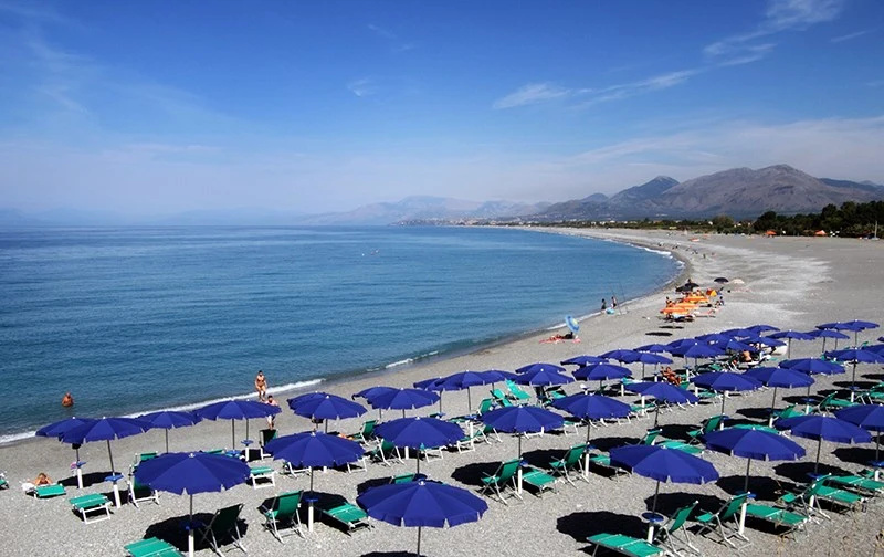 Beach & Waterfront