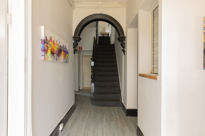 50 Green St by null