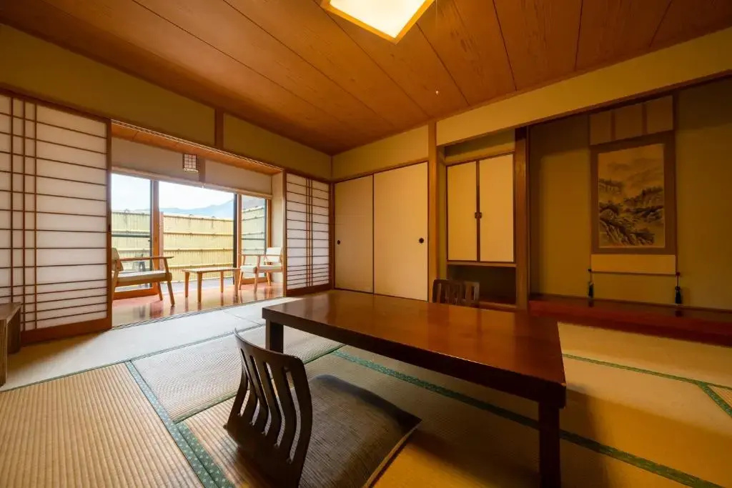 Yufuin Ryokan Yamanami