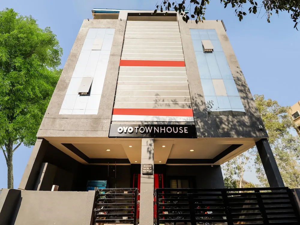 OYO 22680 Flagship Comfort Medows