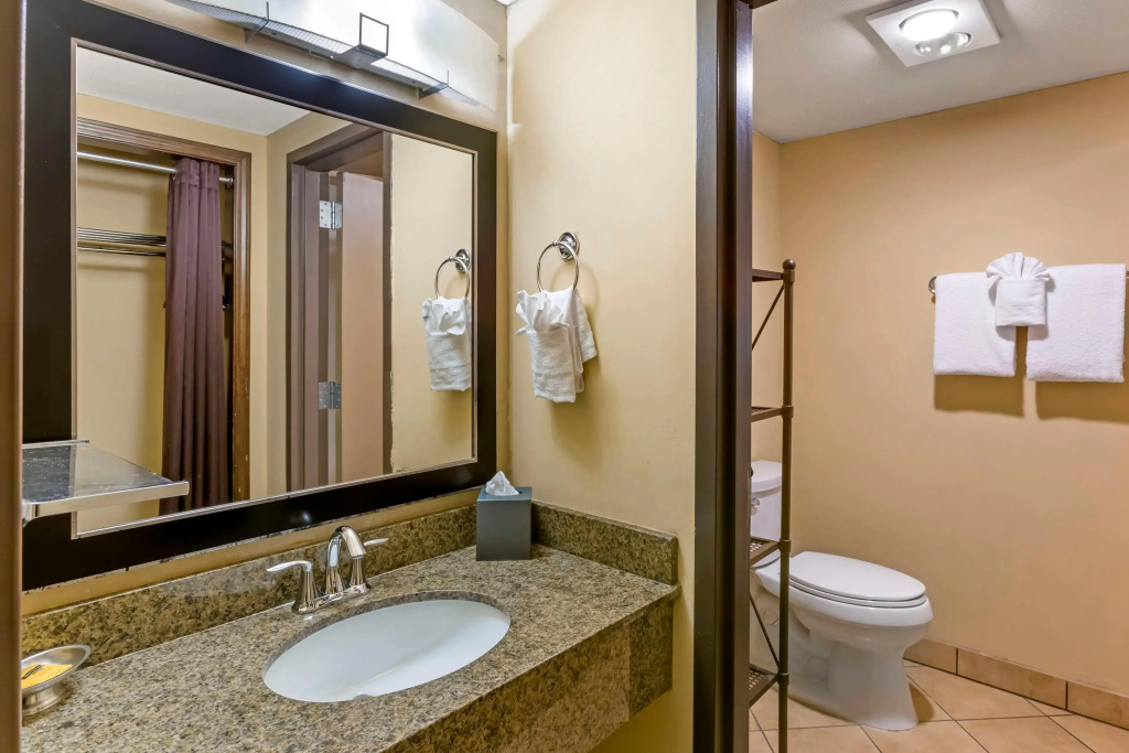 Best Western Plus Raton Hotel - фото 8