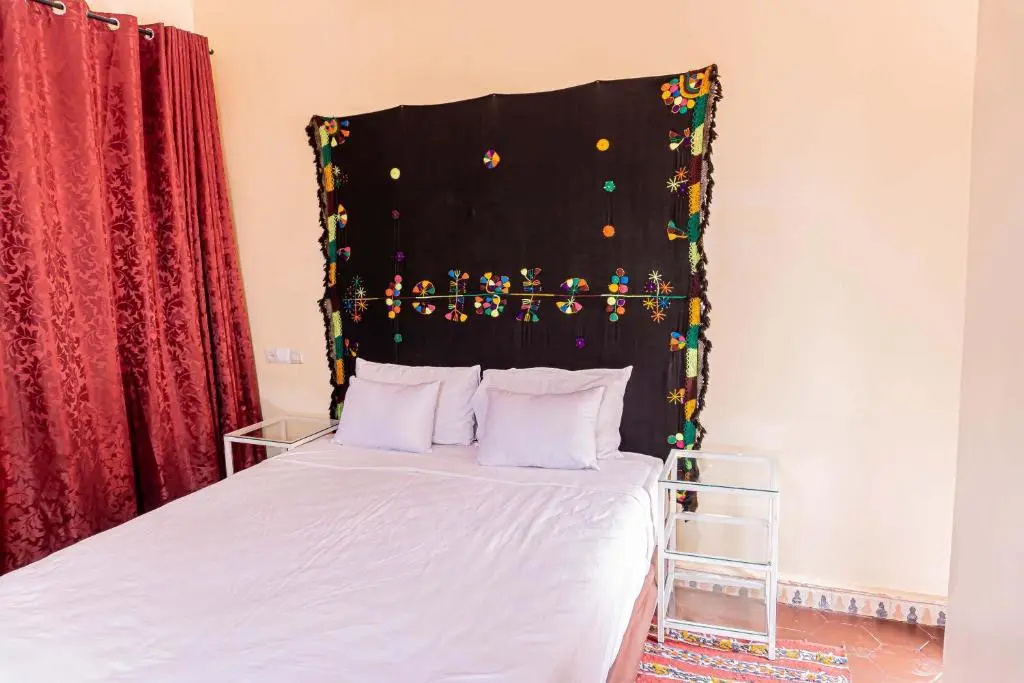 Standard Double room with balcony (full double bed)