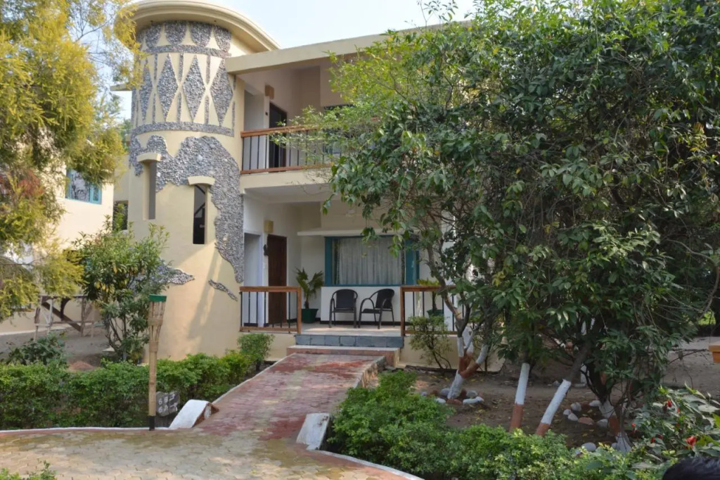 Aacorn Hideaway Resort & Spa