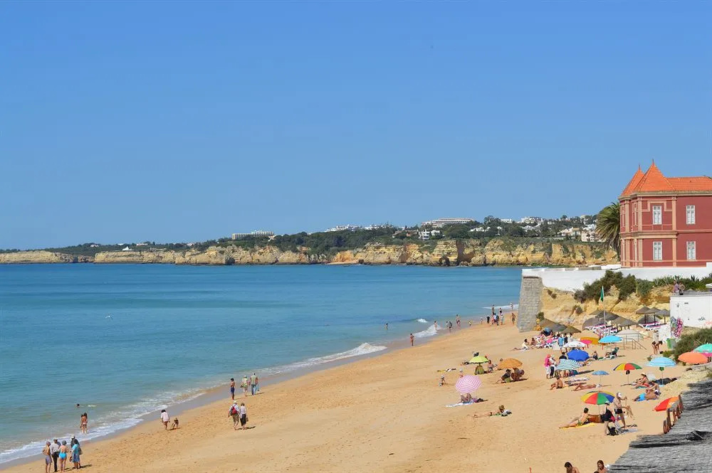 Beach & Waterfront