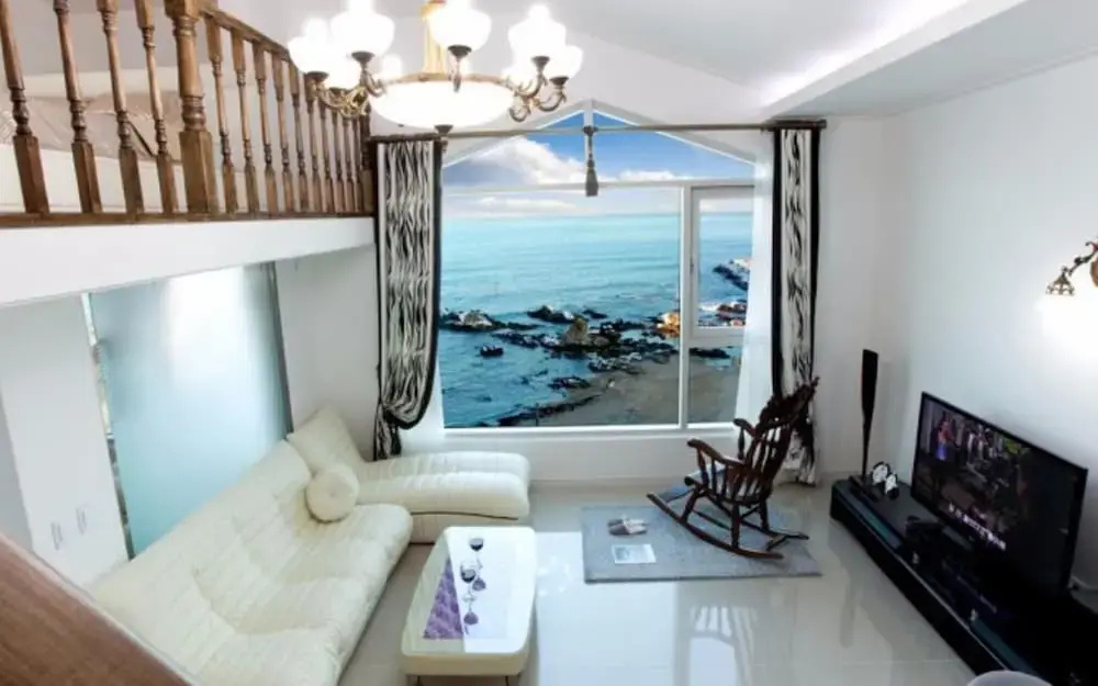 Balcony & Terrace