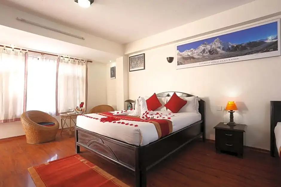 Deluxe Double room (full double bed)