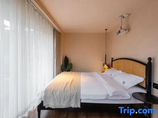 Double Cottage (full double bed)