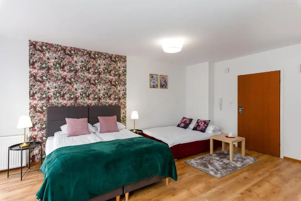 Sleepway Apartments- English Dream