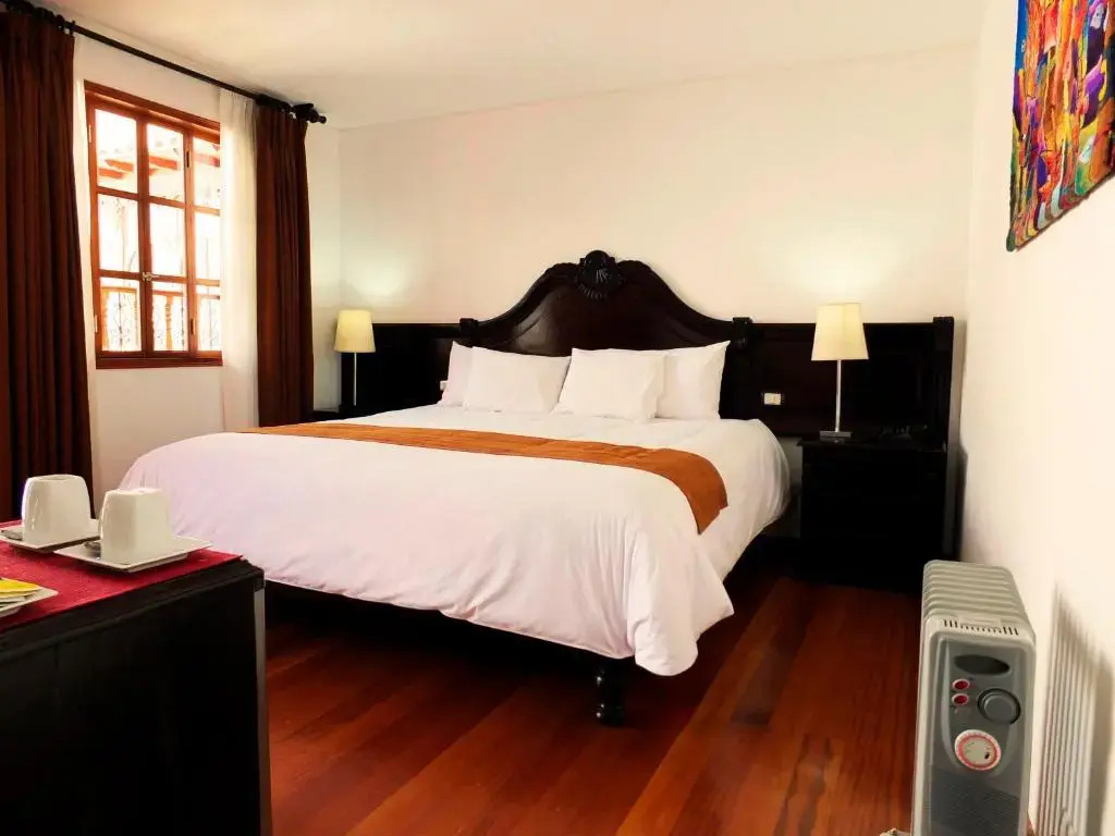 Double room (full double bed)