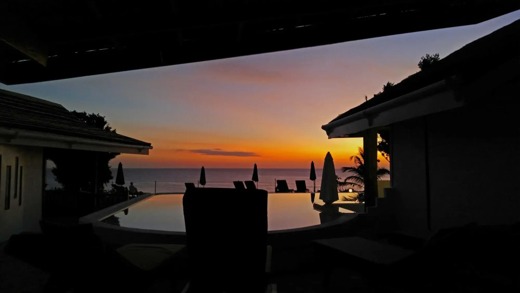 Beach & Waterfront