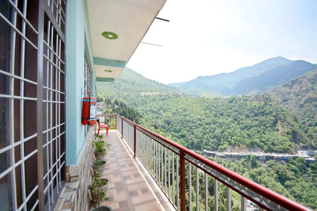 Mountain Breeze By OYO Rooms