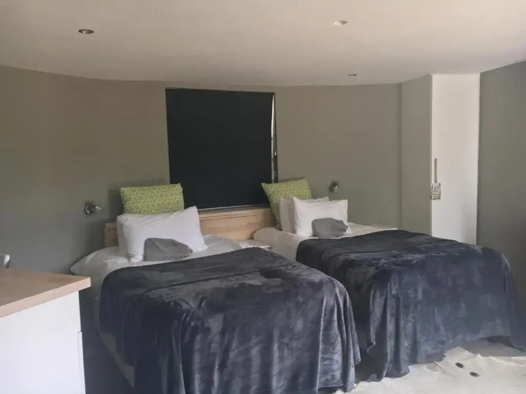 A Stones Throw Hotel - Général