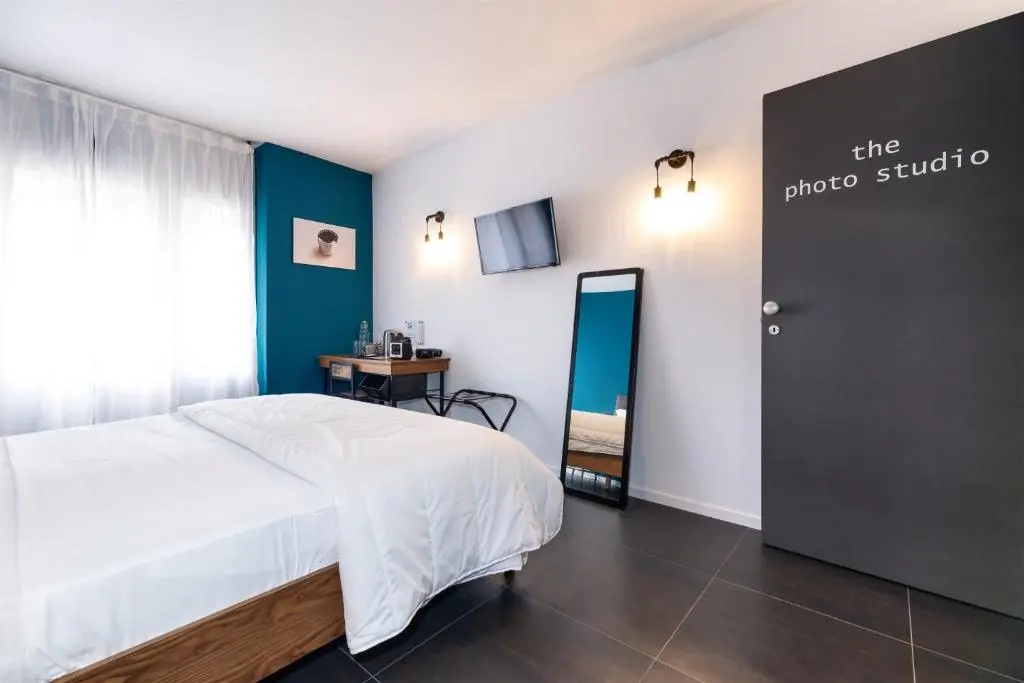 Standard Double room (full double bed)