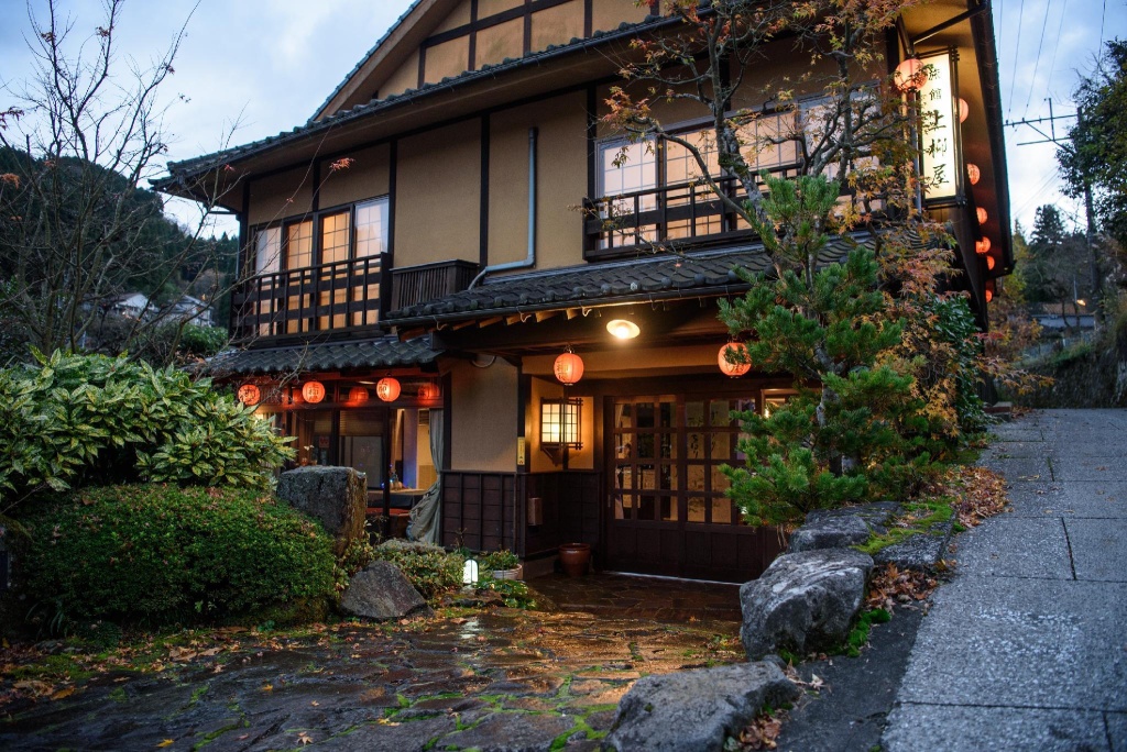 Yunohira Onsen Ryokan Kamiyanagiya 사진 7