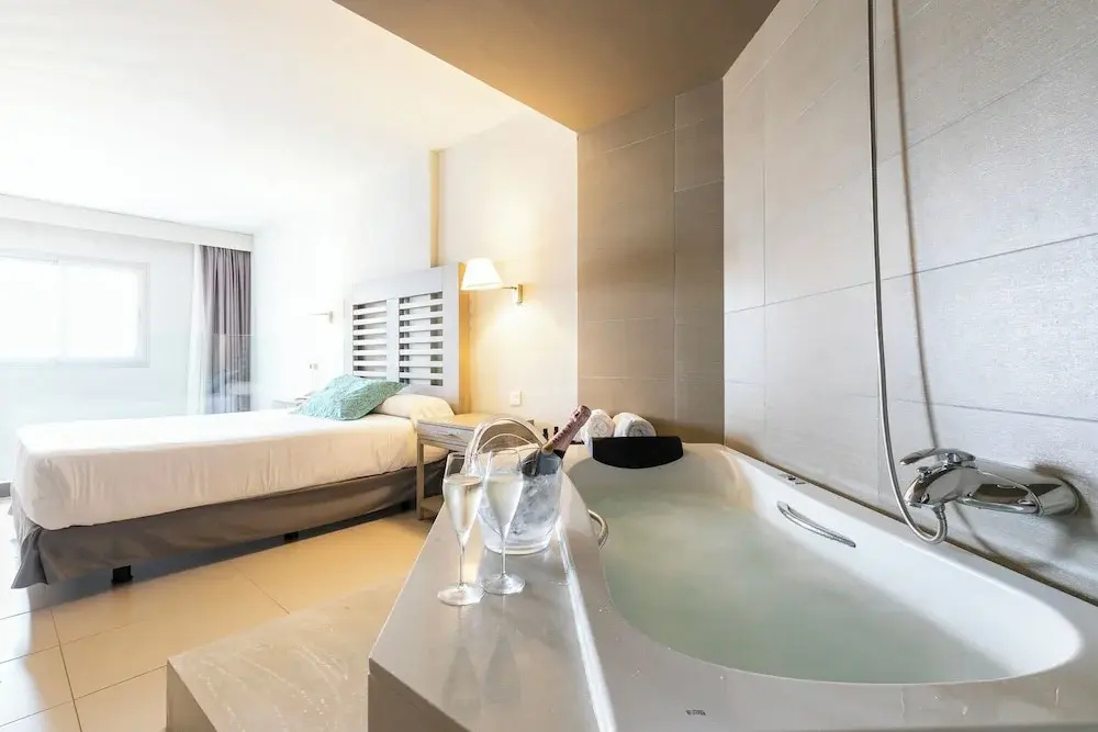 Standard Duplex room with sea view