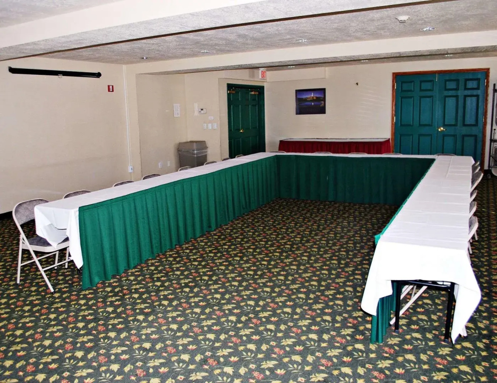 Lobby & Reception