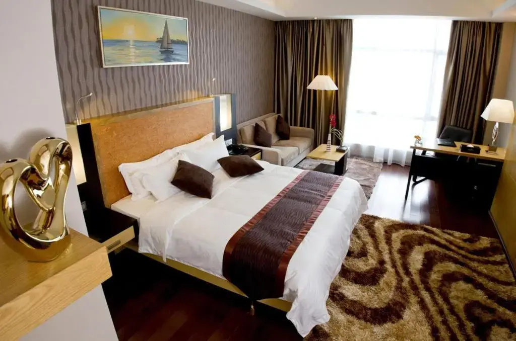 Superior Double room (full double bed)