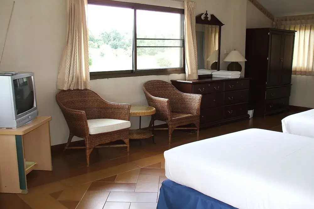 6 Bedrooms Cottage