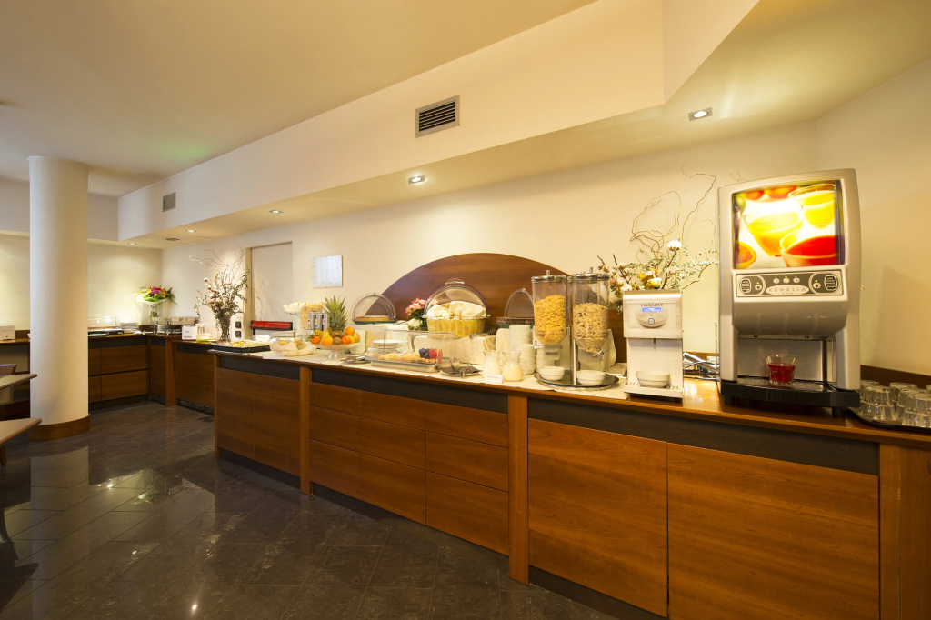 Hotel photo 10