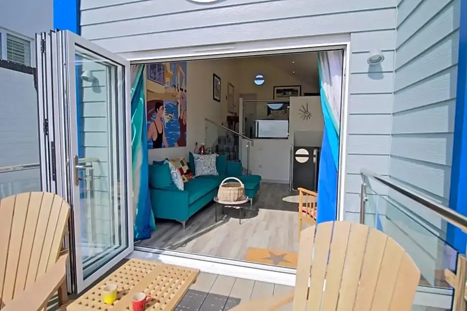 Balcony & Terrace