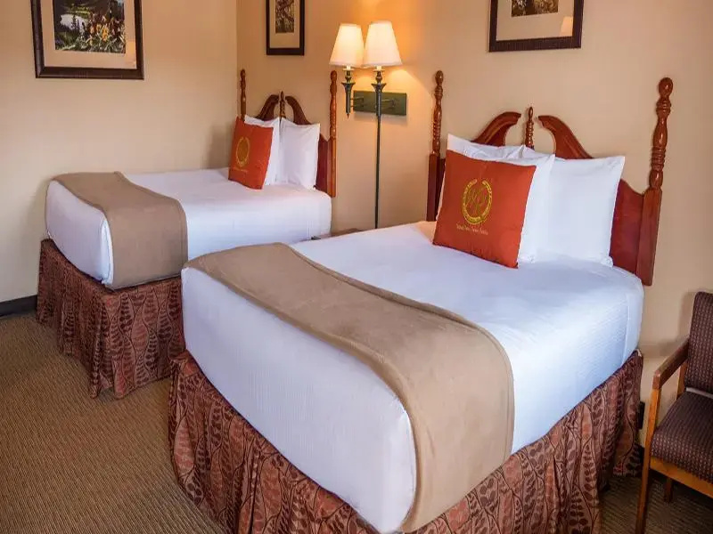 Standard Quadruple room with view