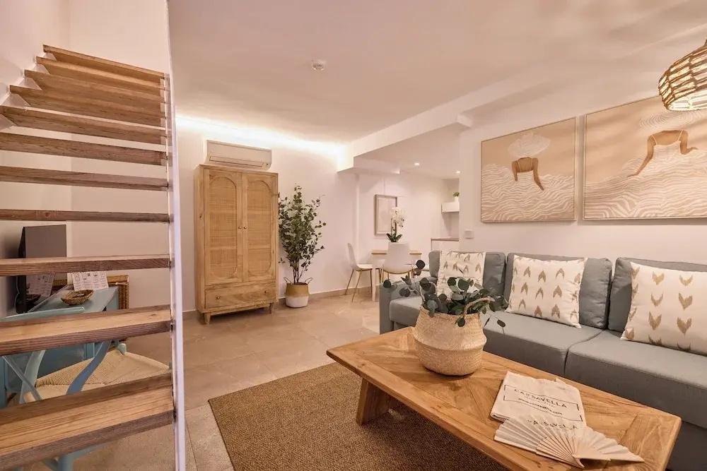 Duplex Apartment with courtyard view