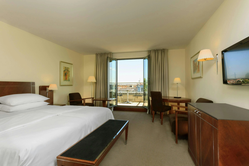 Hotel photo 32