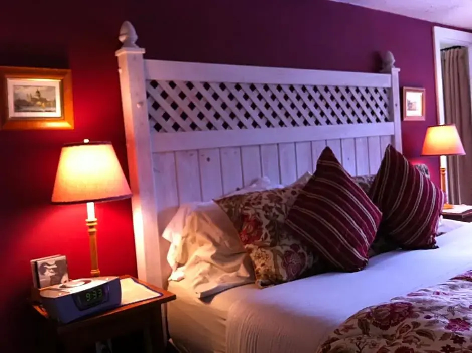 Double Suite (full double bed)