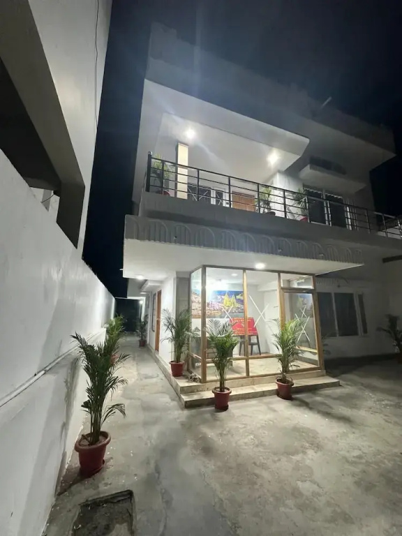 Geetatri Luxury Homestay