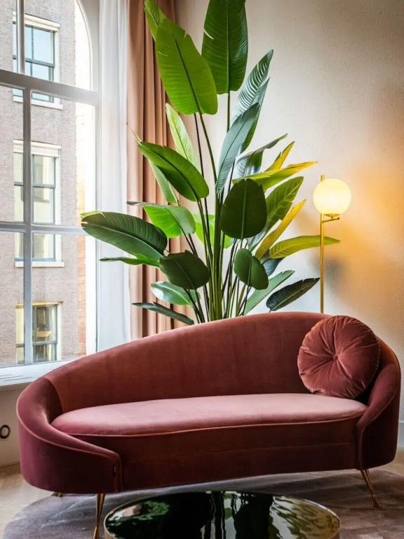 Grand room