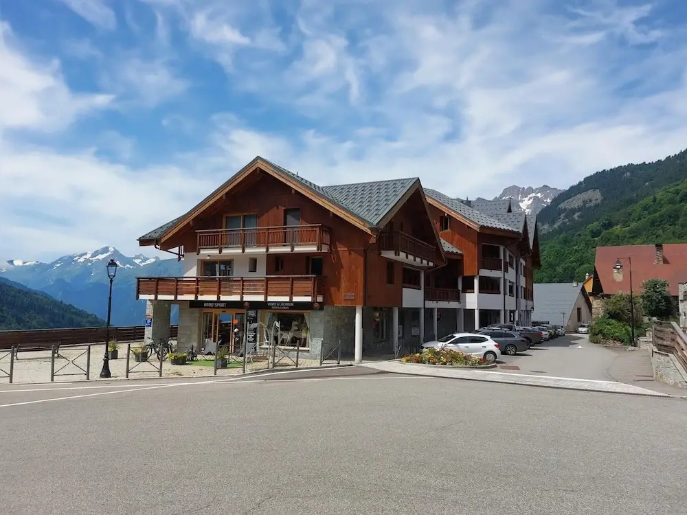 Apartment in Vaujany Near Alpe D'huez Slopes