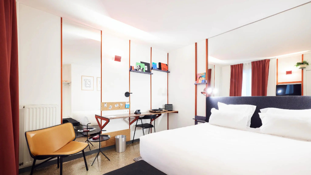 Superior room