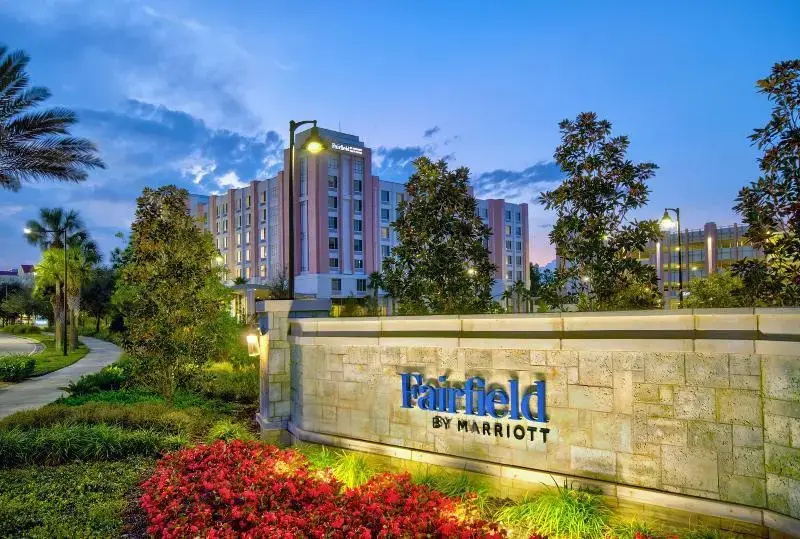 Fairfield Inn & Suites Orlando At Flamingo Crossin