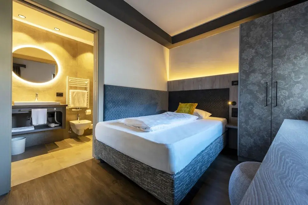 Comfort room