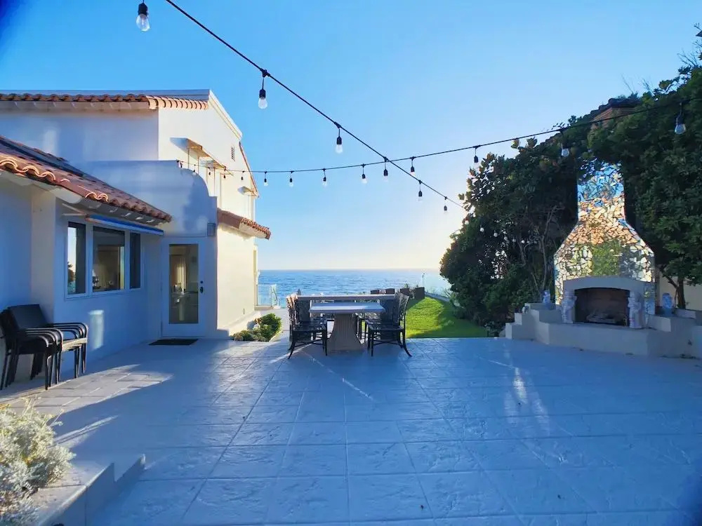 Luxury Beachfront Estate & Private Beach.