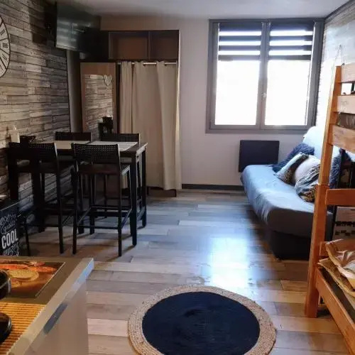 Voir la photo 4 — Studio