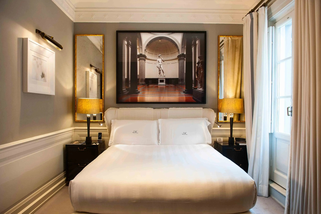 Superior Double room with balcony (full double bed)