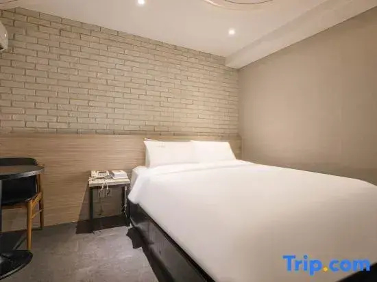 Bed in Dorm