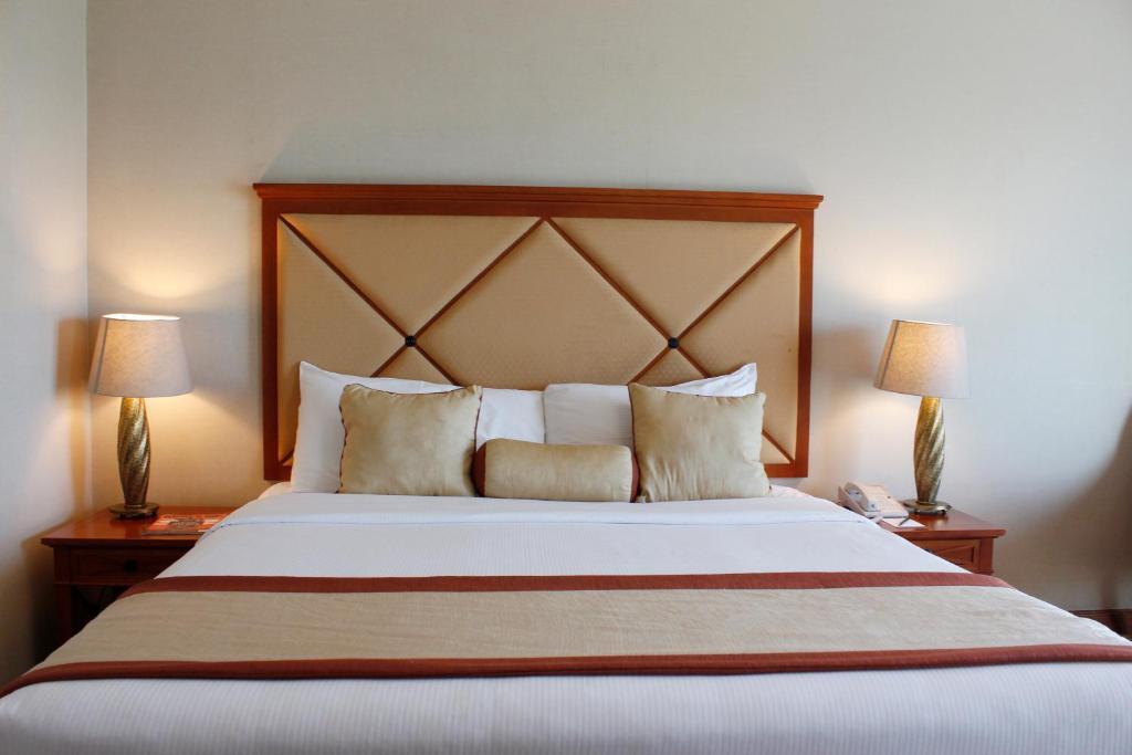 Al Diar Capital Hotel